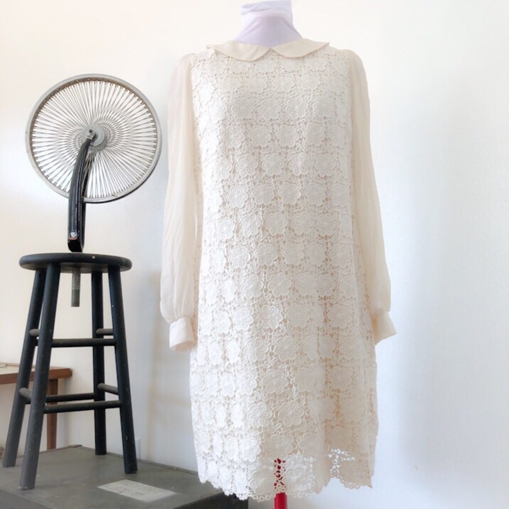 Vintage - 60s Crochet Dress with Peter Pan Collar